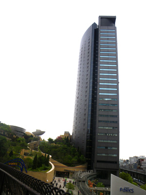 1-20nanba_parkstower1.jpg